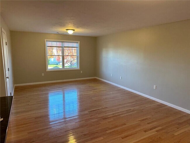 Building Photo - 500 Mendon Rd