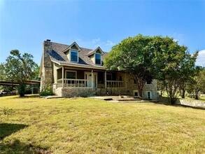 Building Photo - 213 Siesta Ct