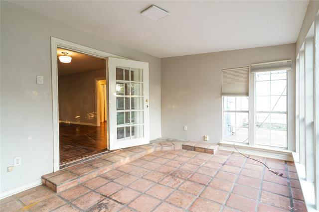 Building Photo - 1121 S Brighton Ave