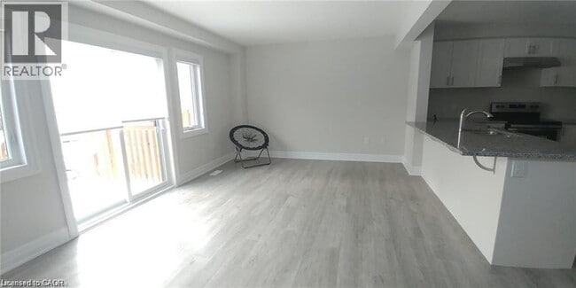 Building Photo - 56 Munch Ave