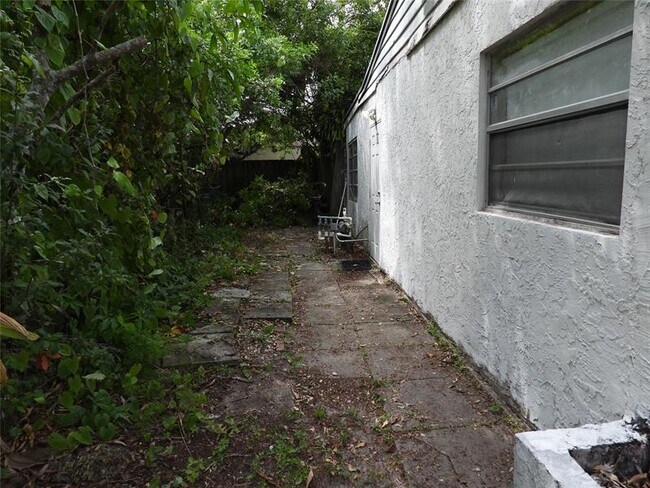 Foto del edificio - 4601 SW 12th Ct
