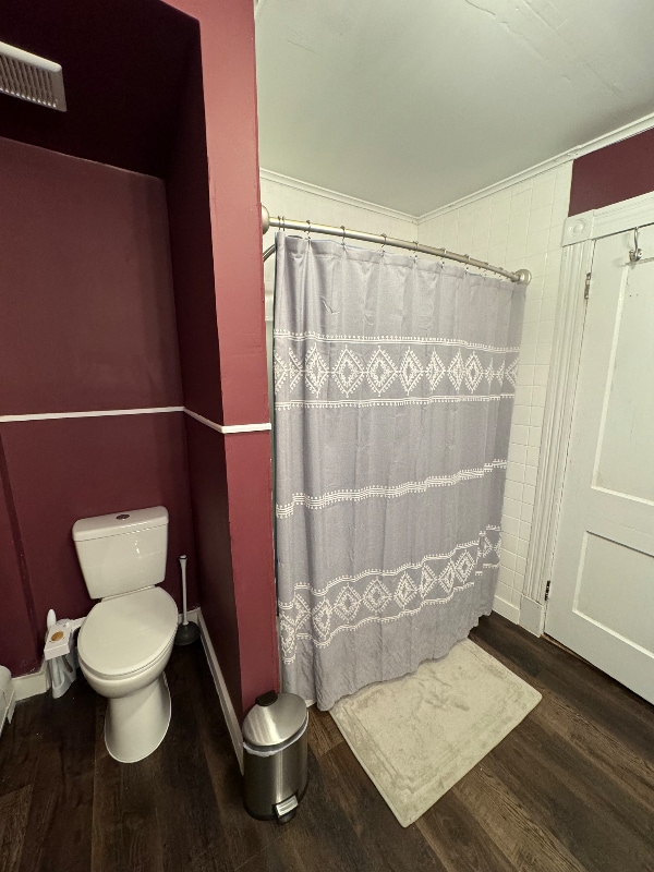 Building Photo - 124 W Broadway