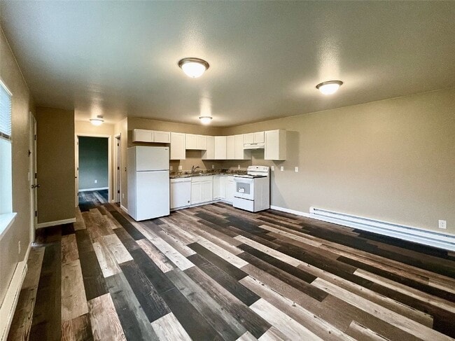 Building Photo - Welcome Way Apartments