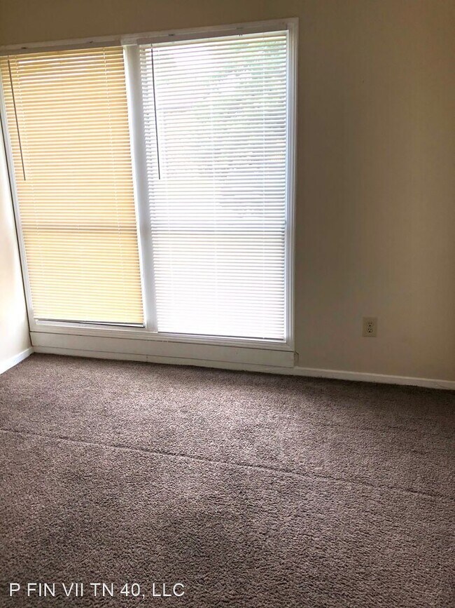 Foto del edificio - 2 br, 2 bath House - 4496 Wooddale Avenue