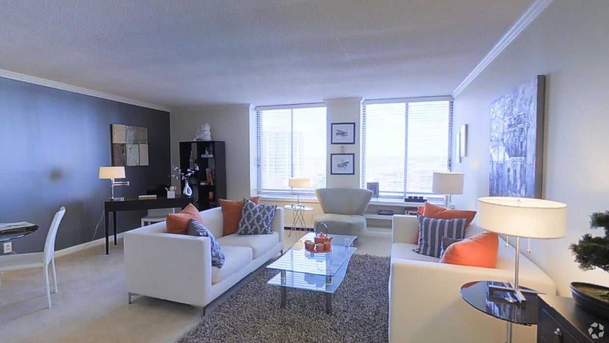 Photo - Regency Plaza Apartments