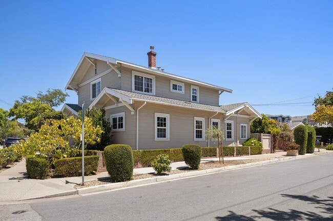 Building Photo - 840 Linden Ave