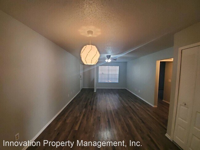 Foto del edificio - 5429 Lake Margaret Dr