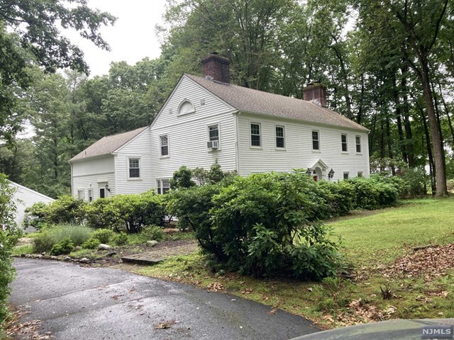 Primary Photo - 104 Chestnut Ridge Rd