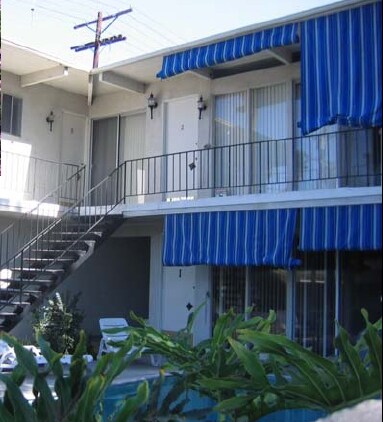 Foto del edificio - 13223-13225 Moorpark St