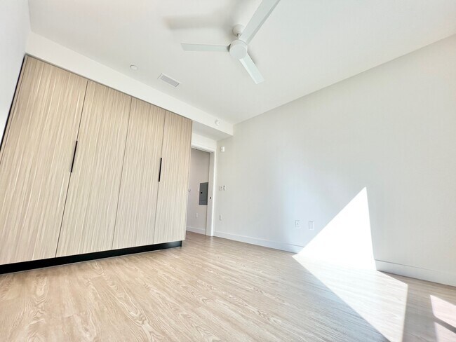 Foto del edificio - 3667 Keystone Ave