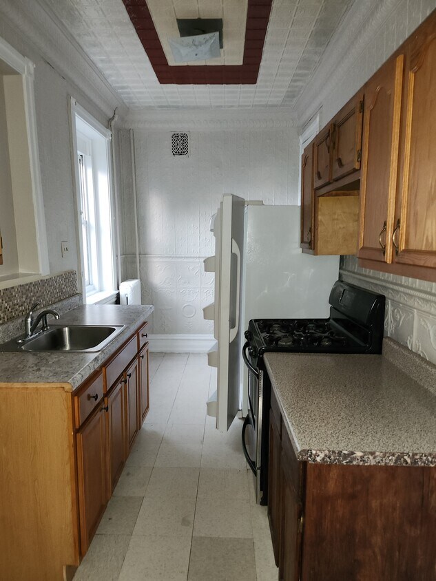 1019 Chestnut St Unit 2B, Reading, PA 19602 1019 Chestnut St Reading