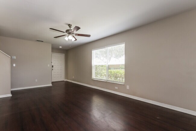 Foto del edificio - 6023 Sand Key Ln
