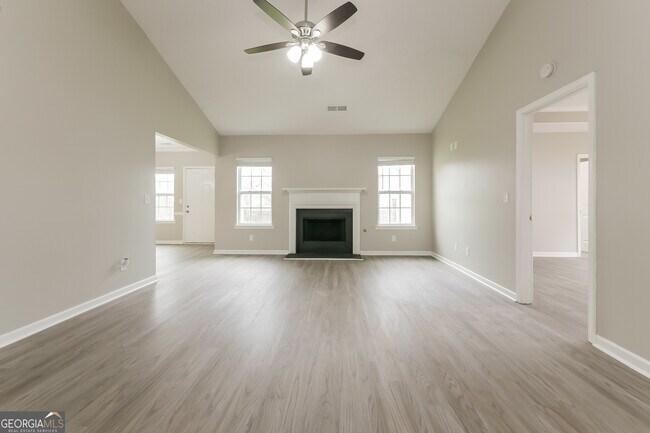 Building Photo - 5140 Towne Park Dr