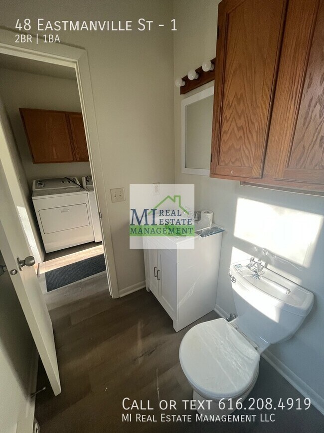 Foto del edificio - 48 Eastmanville St