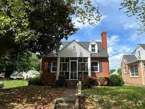 Building Photo - 2812 Groveland Ave