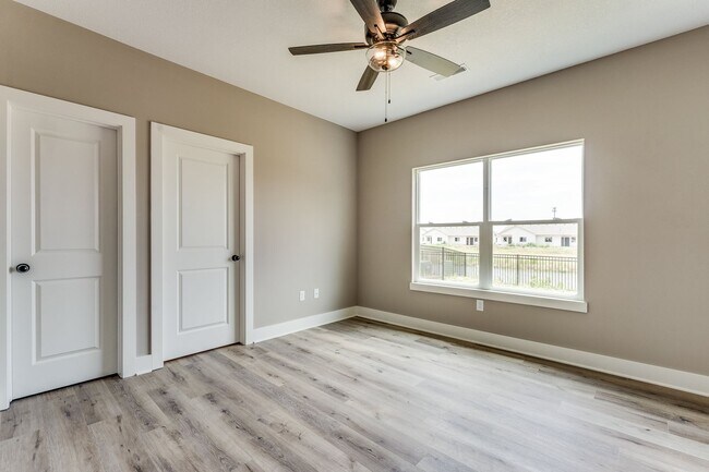 Foto del edificio - Auburn Villas- Charley Plan