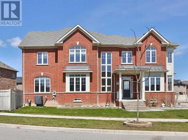 Building Photo - 112 William Bartlett Dr