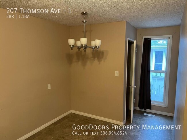 Building Photo - 207 Thomson Ave
