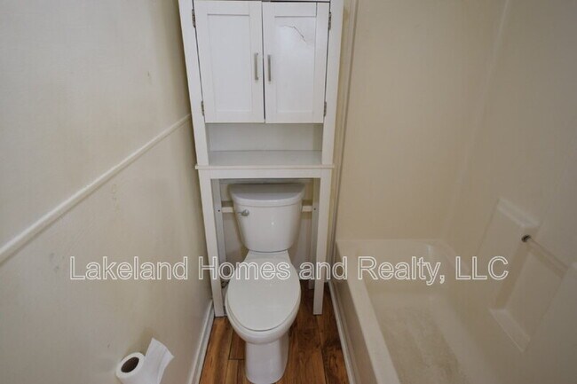 Foto del edificio - 4056 Orange Ave SE