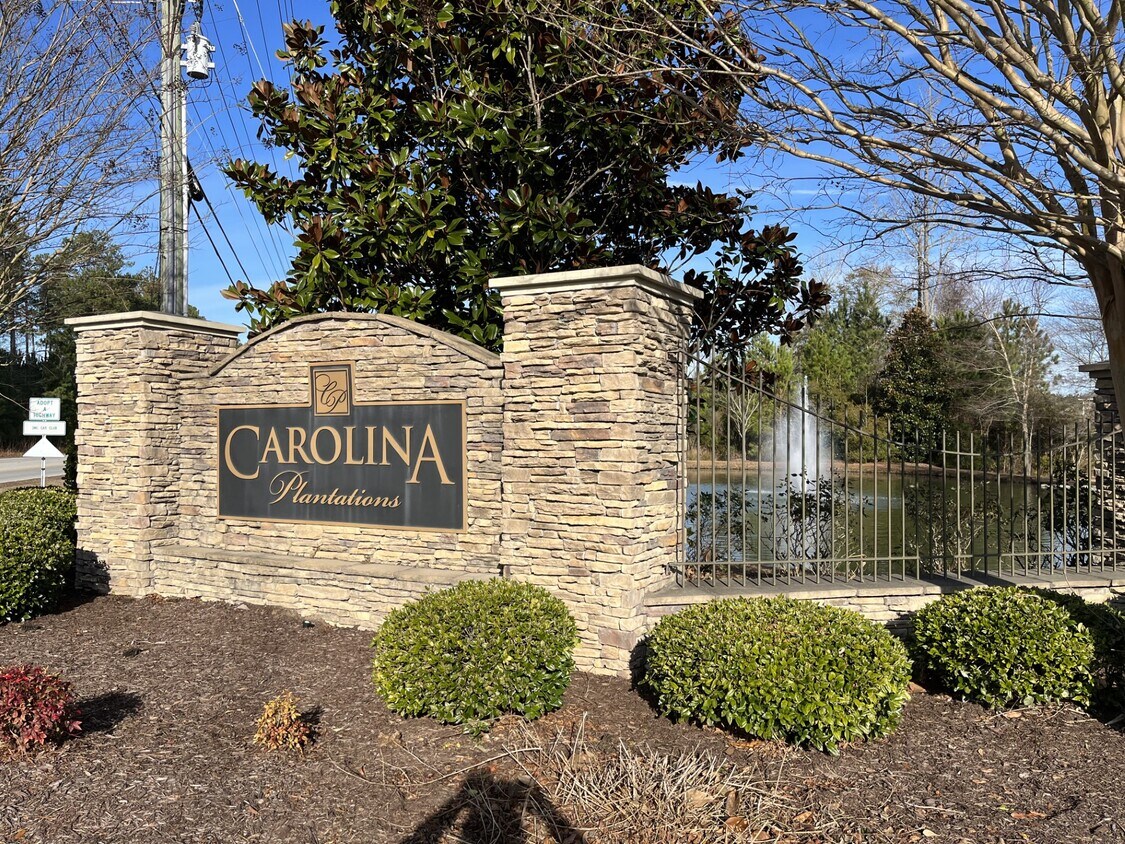 Foto principal - 830 Solomon Dr