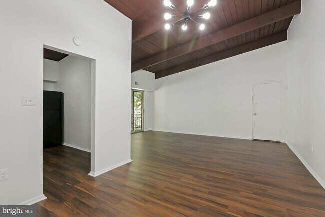 Building Photo - 11406 Cherry Hill Rd