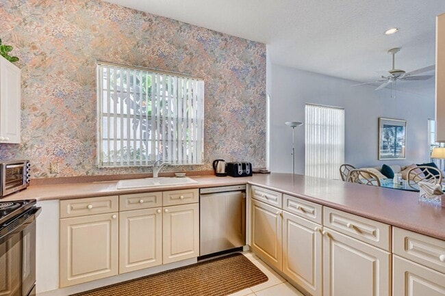 Building Photo - 919 Augusta Pointe Dr