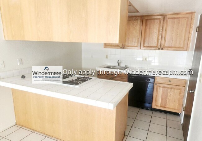Foto del edificio - 6615-6615 Gold Run Ave