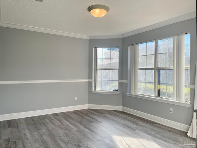 Foto del edificio - 3052 Red Fern Rd
