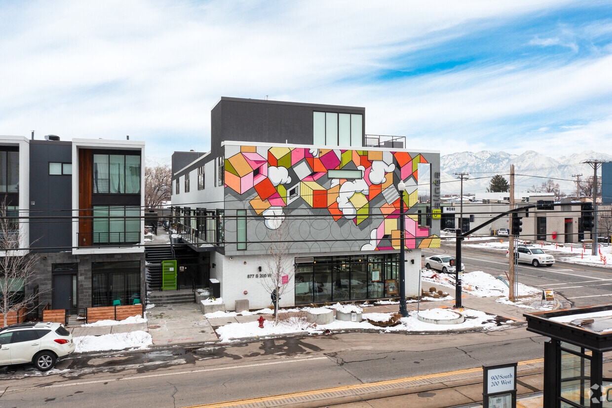 Building Photo - Alinéa Lofts