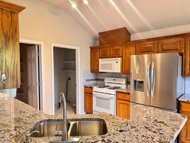 Foto del edificio - 16224 Panther Way