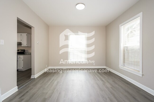 Foto del edificio - 1136 E Bowman St