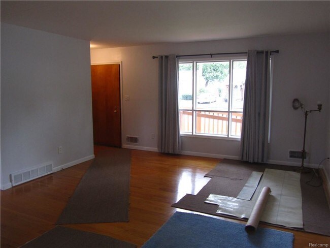 Foto del edificio - 9931 Sunset St