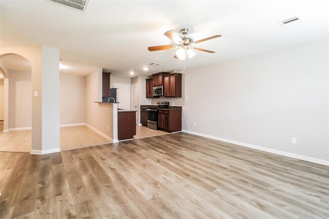 Building Photo - 26106 Hals Dr