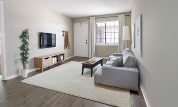 Family Room - Midline Apartments