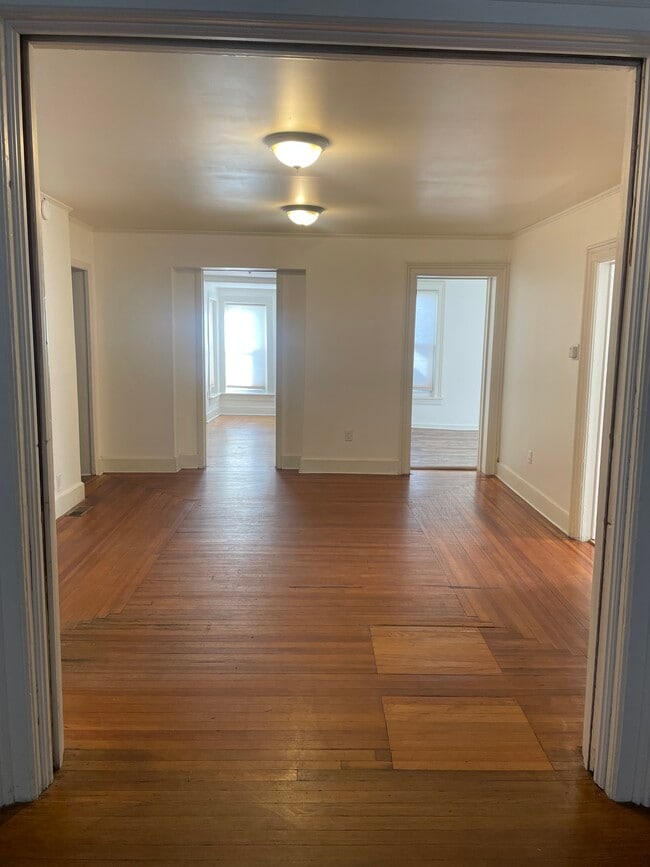 Dining Room - 26-1 Ford St