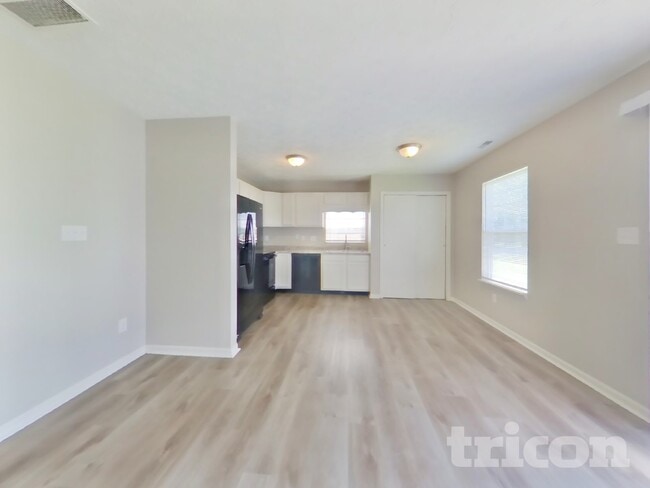 Building Photo - 2617 Calabash Dr