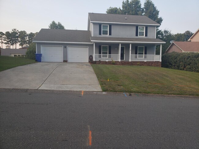 Foto del edificio - 541 Old Farm Rd