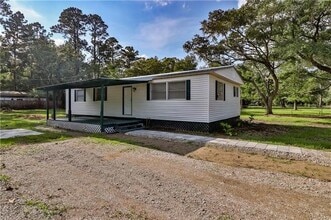 Building Photo - 59441 Pineridge Rd