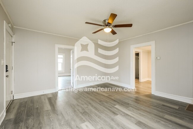 Building Photo - 204 Woodside Ave