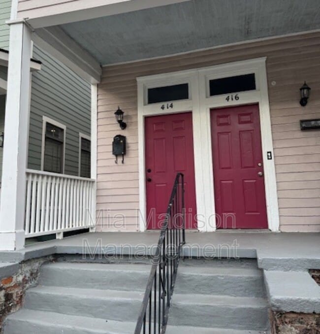 Building Photo - 414 E 31st St