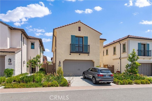 Building Photo - 216 Piazza