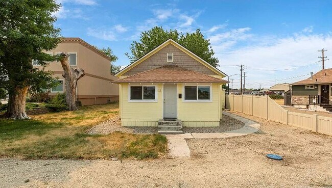 Building Photo - 23 E Ada Ave