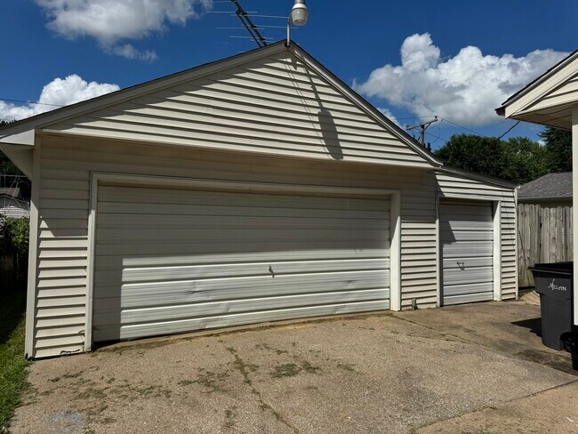 Foto del edificio - 413 30th Ave W