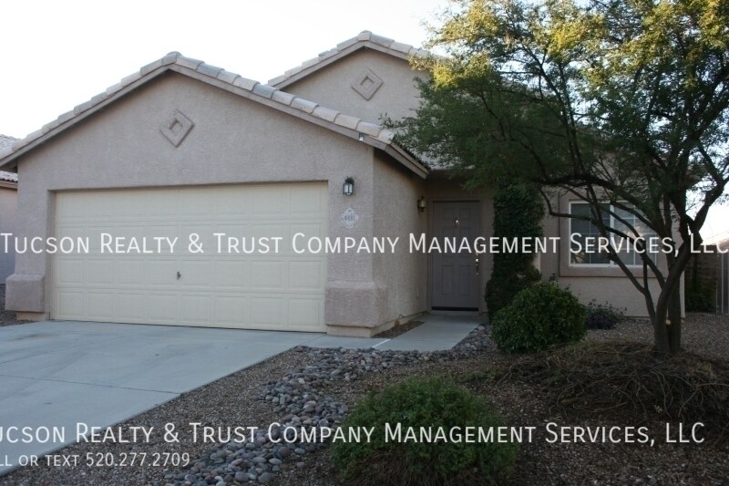 Primary Photo - 4481 W Holly Berry Way
