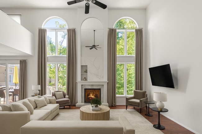 Foto del edificio - 237 Grand Cypress Ct