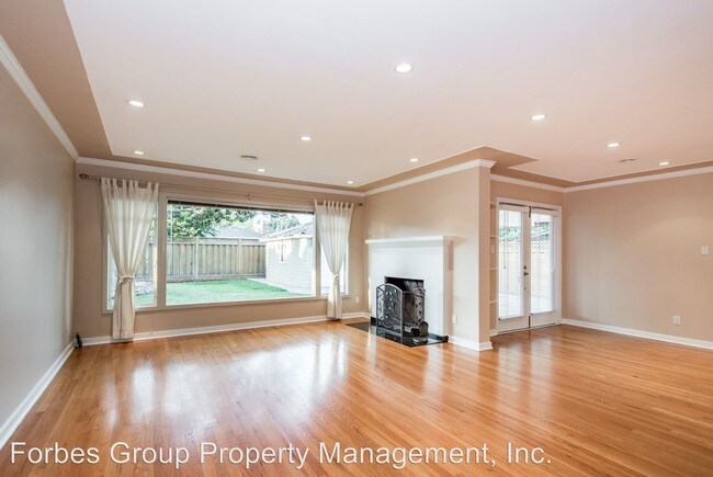 Foto del edificio - 3 br, 2 bath House - 1570 De Anza Way
