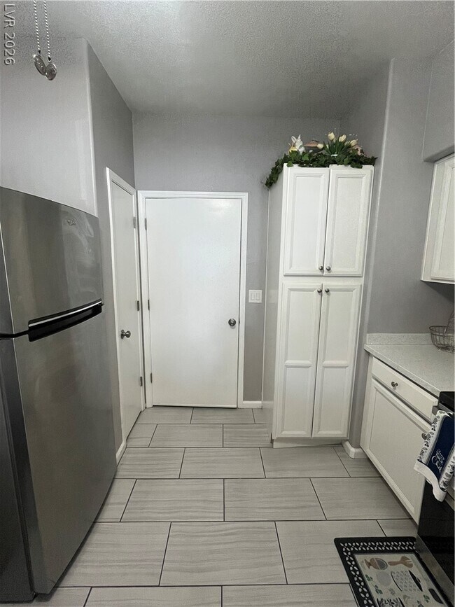 Foto del edificio - 7255 W Sunset Rd