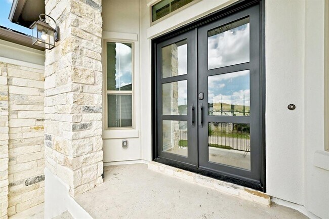 Building Photo - 905 Crestone Stream Dr