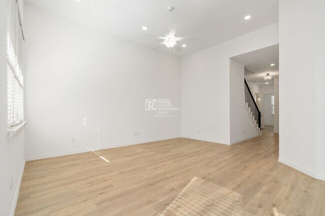 Foto del edificio - 2024 Built 4 bedroom Home Available for Rent