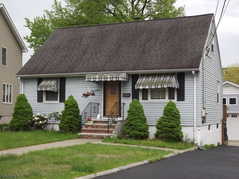 Foto principal - 16 Crestwood Ct